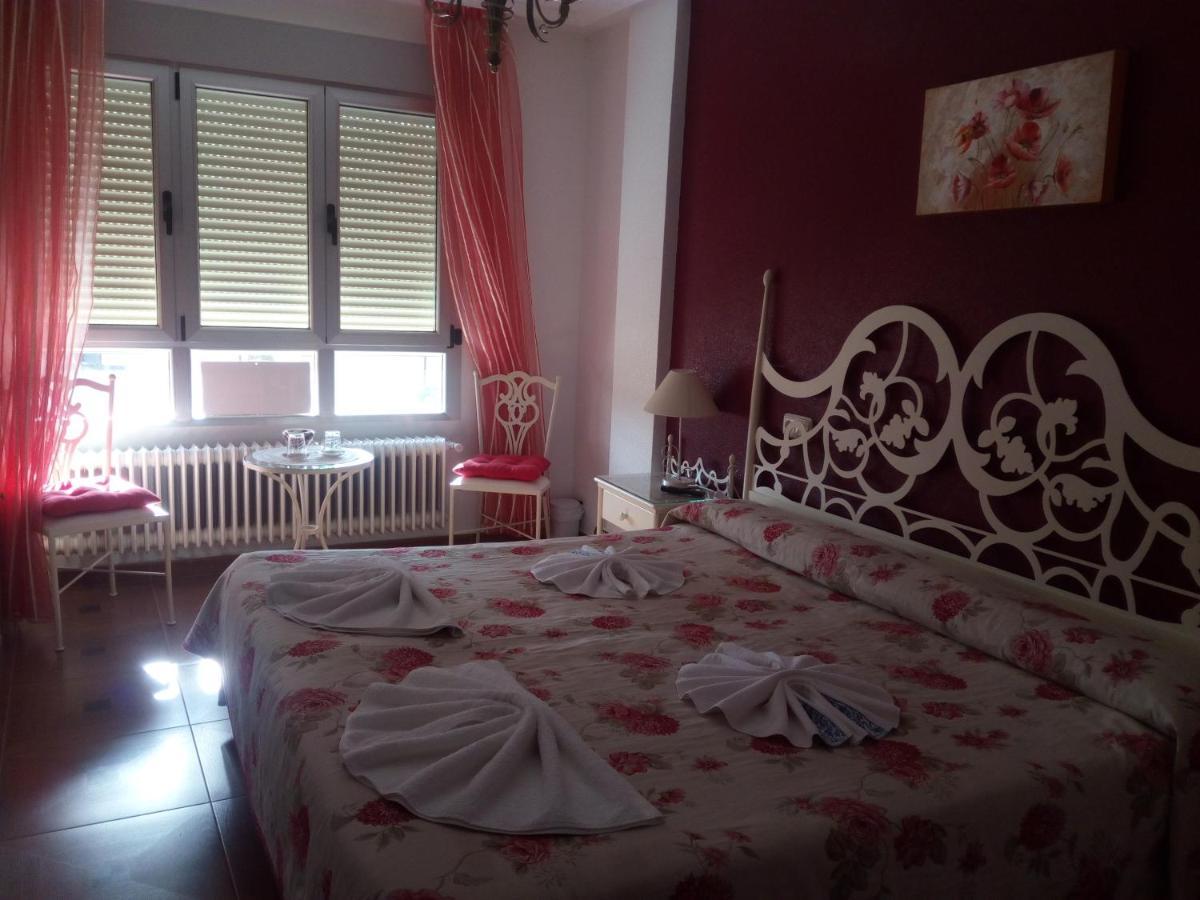 Apartamento Pension La Via Lactea Hotel Fromista Ngoại thất bức ảnh