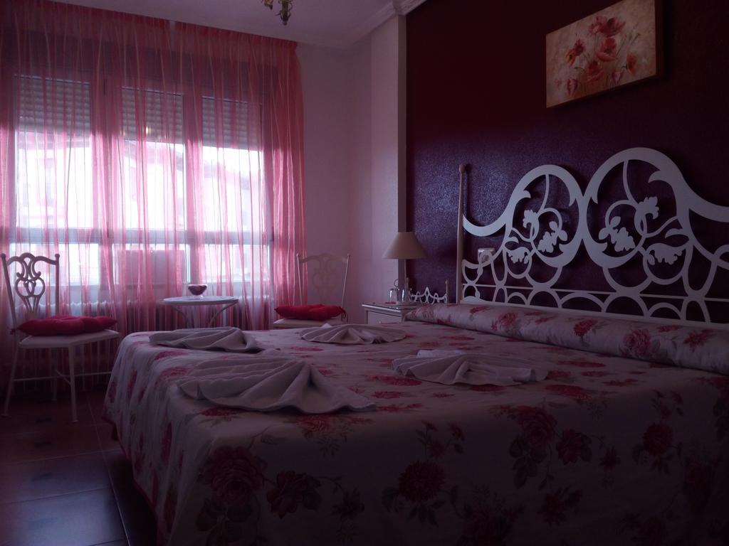 Apartamento Pension La Via Lactea Hotel Fromista Ngoại thất bức ảnh